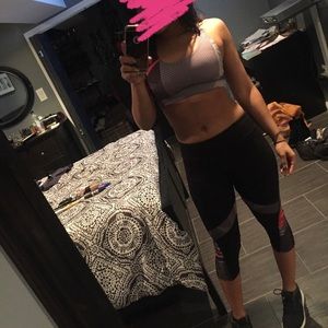 Capri workout leggings